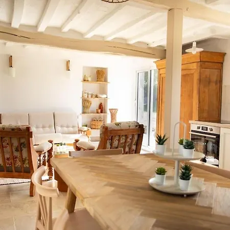 Villa La Longere Avec Piscine *